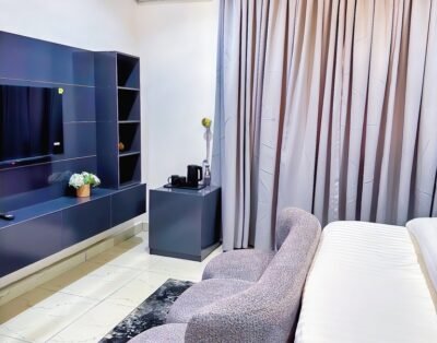 Single room Apartment in Wuye with 24/7 A.C, Lounge & Bar