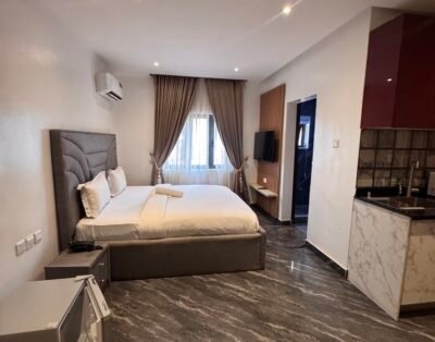 Studio Apartment in Wuse 2 with a snooker, Gym, Tennis & Lounge