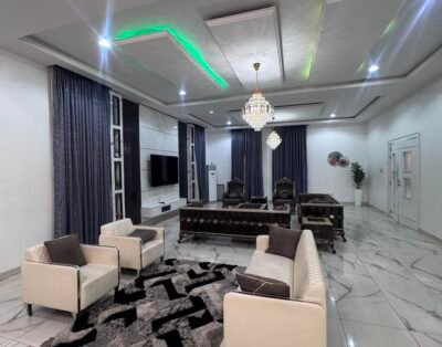 6 Bedroom Duplex with a Private Swimming Pool