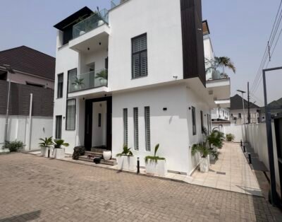 4 Bedroom Duplex in Kado & Rooftop Lounge