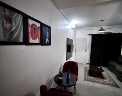1 Bedroom Apartment in Wuye with a Balcony