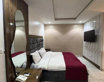 Single Room  in Kado with an Elevator, Restaurant & 24/7 A.C **Penthouse 2